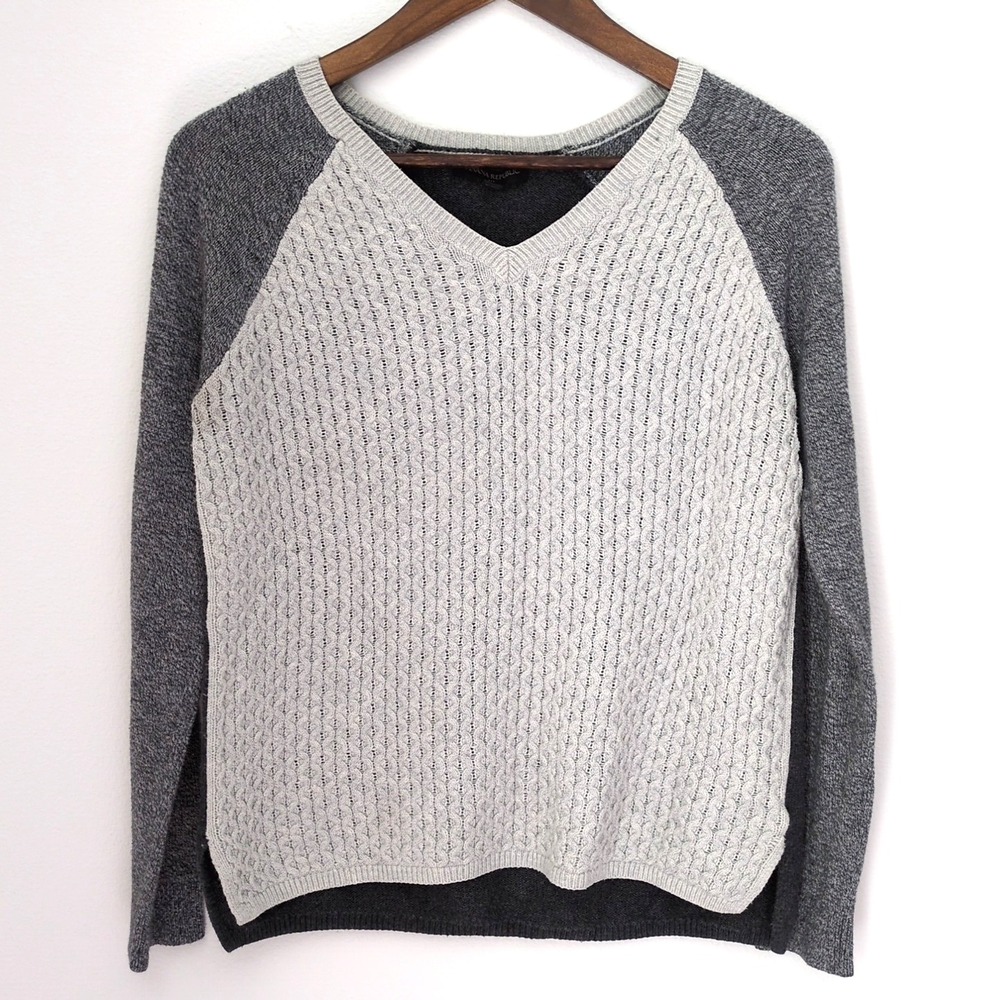 Classic Two-Tone Cable V-Neck Sweater Cardigan - Gray/Cream